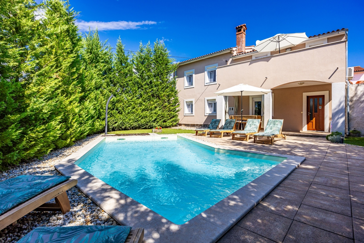 Svetvinčenat, dintorni, casa familiare con piscina