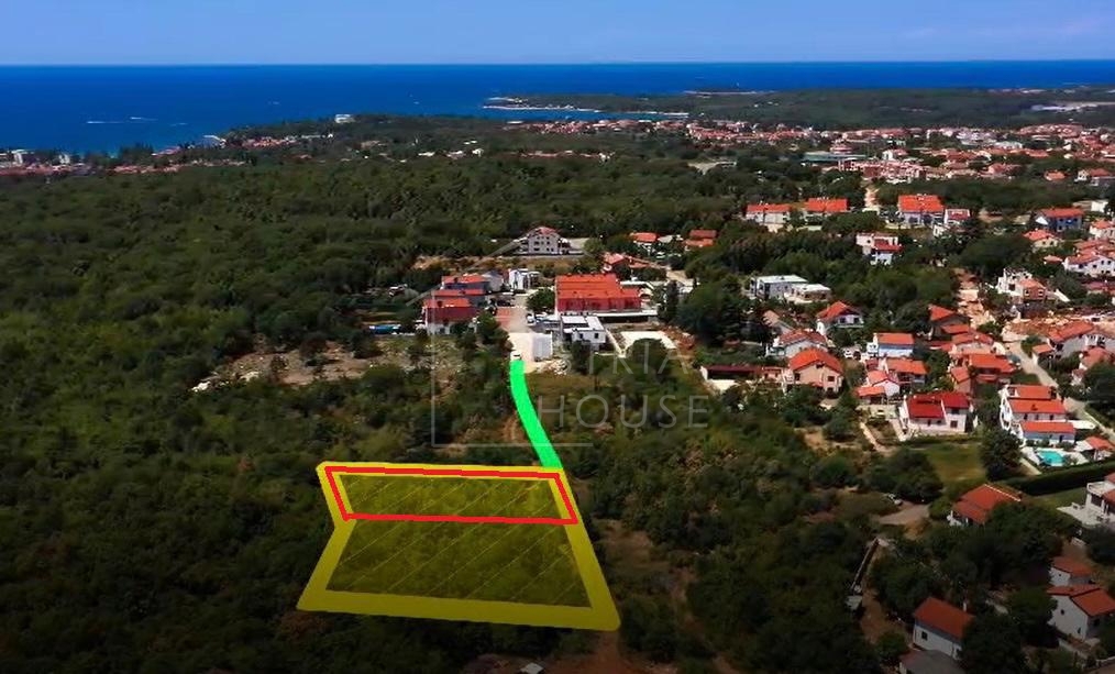 POREČ, dintorni, terreno edificabile in ottima posizione