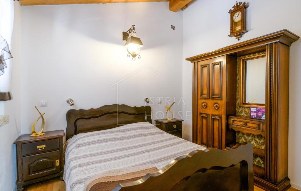 Barban, dintorni, casa con piscina