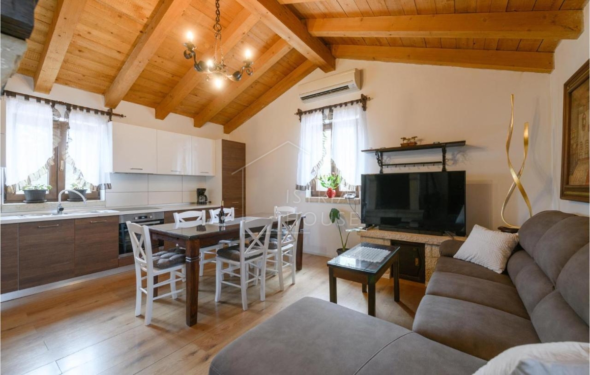 Barban, dintorni, casa con piscina