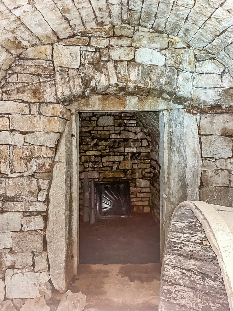 Parenzo, dintorni, casa istriana in fase Rohbau