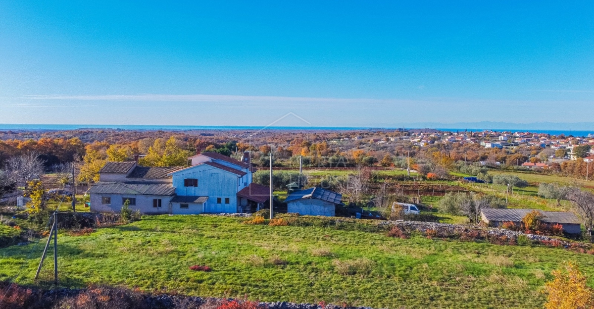 Buie, Kaštel, casa bifamiliare con vista mare