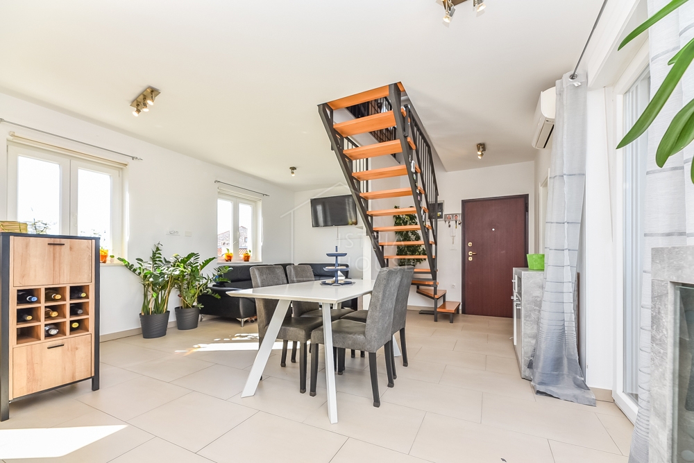 Rovigno, Valle, appartamento arredato in stile moderno