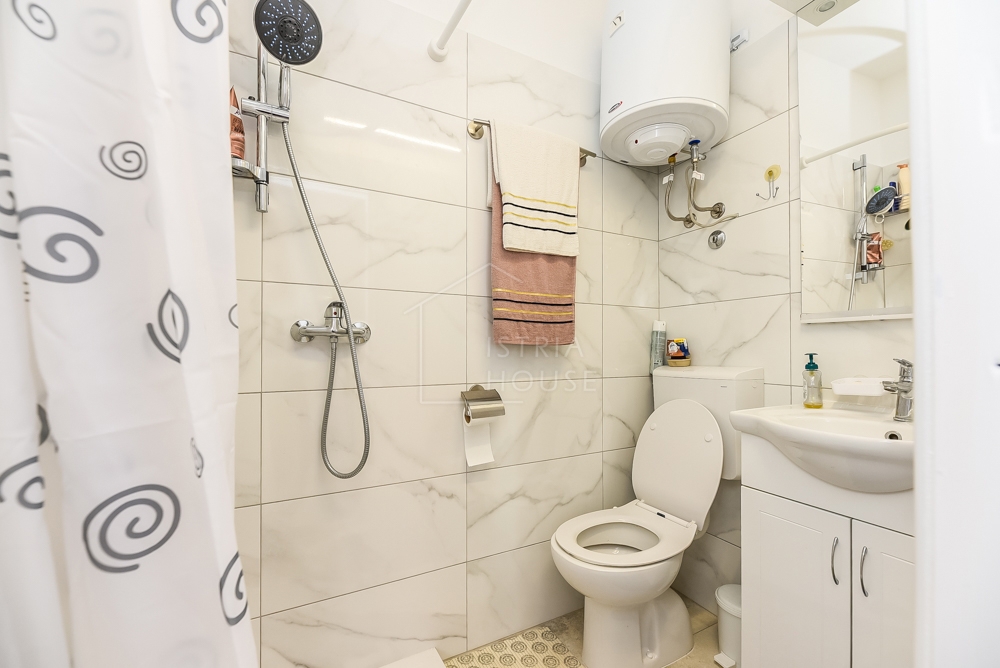 Bale, appartamento ristrutturato in un edificio