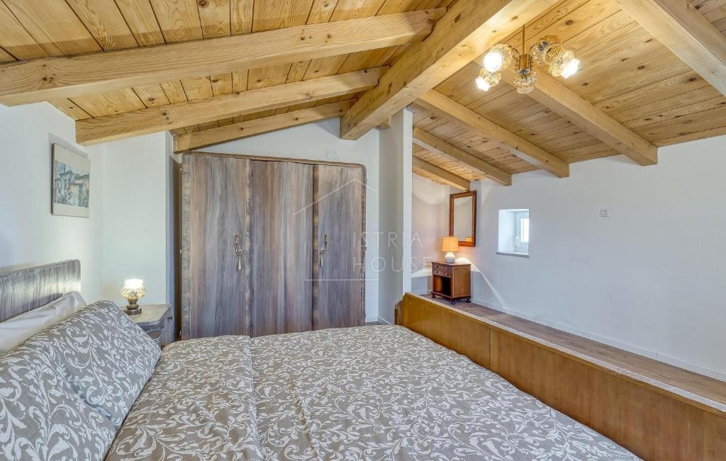 Canfanaro, dintorni, casa istriana ristrutturata con piscina