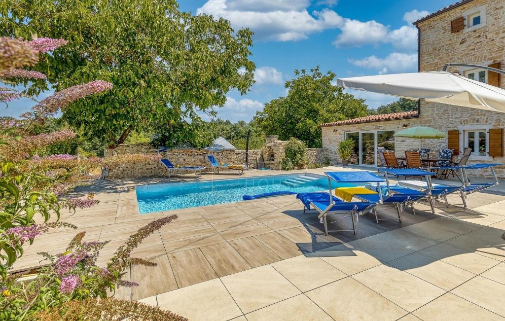 Canfanaro, dintorni, casa istriana ristrutturata con piscina