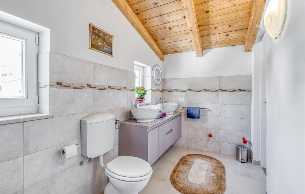 Canfanaro, dintorni, casa istriana ristrutturata con piscina