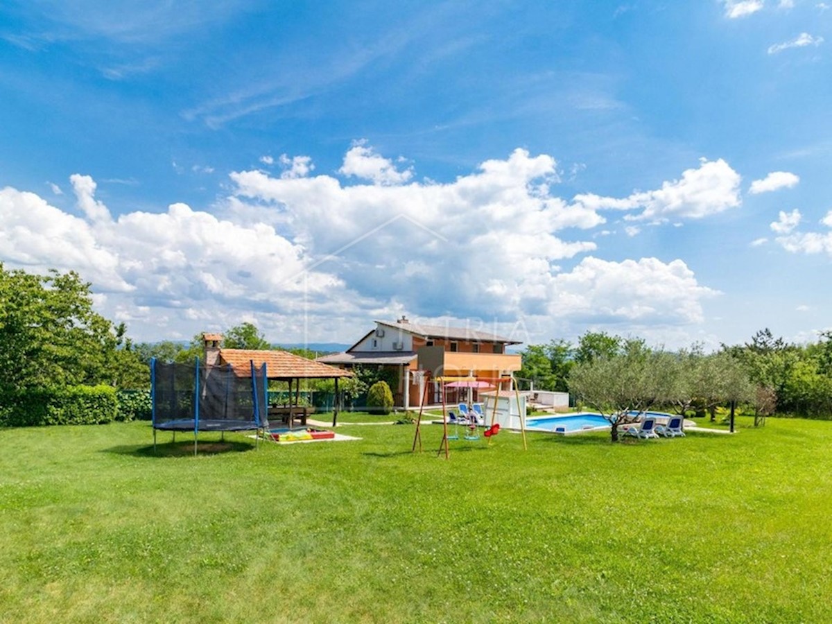 Montona, dintorni, casa vacanze con ampio giardino