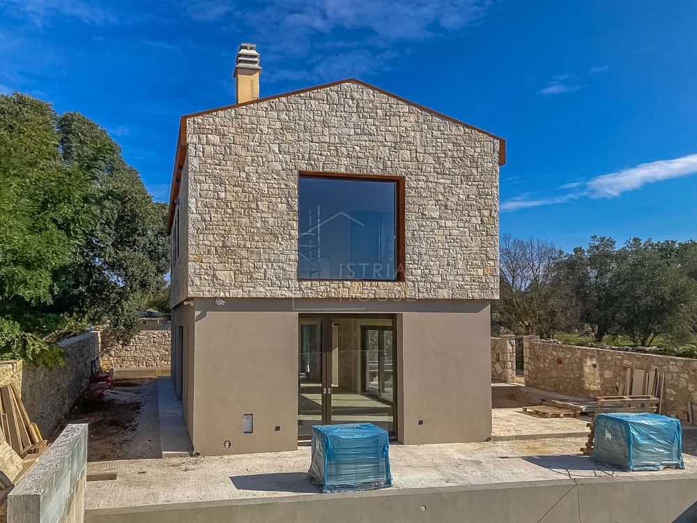 Rovigno, dintorni, villa di design in costruzione