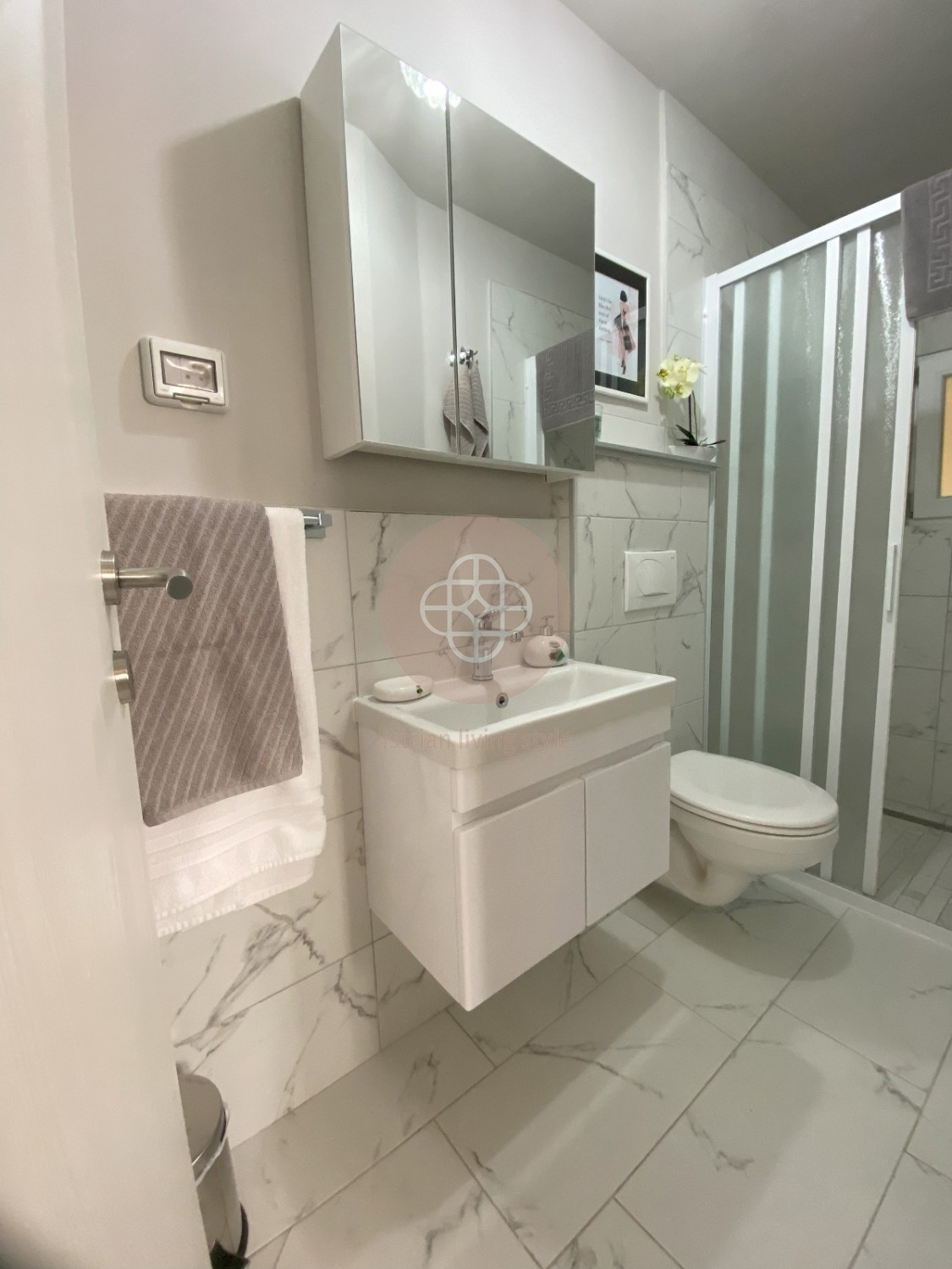 Fantastico condominio con vista mare sensazionale *a pochi passi dal mare*