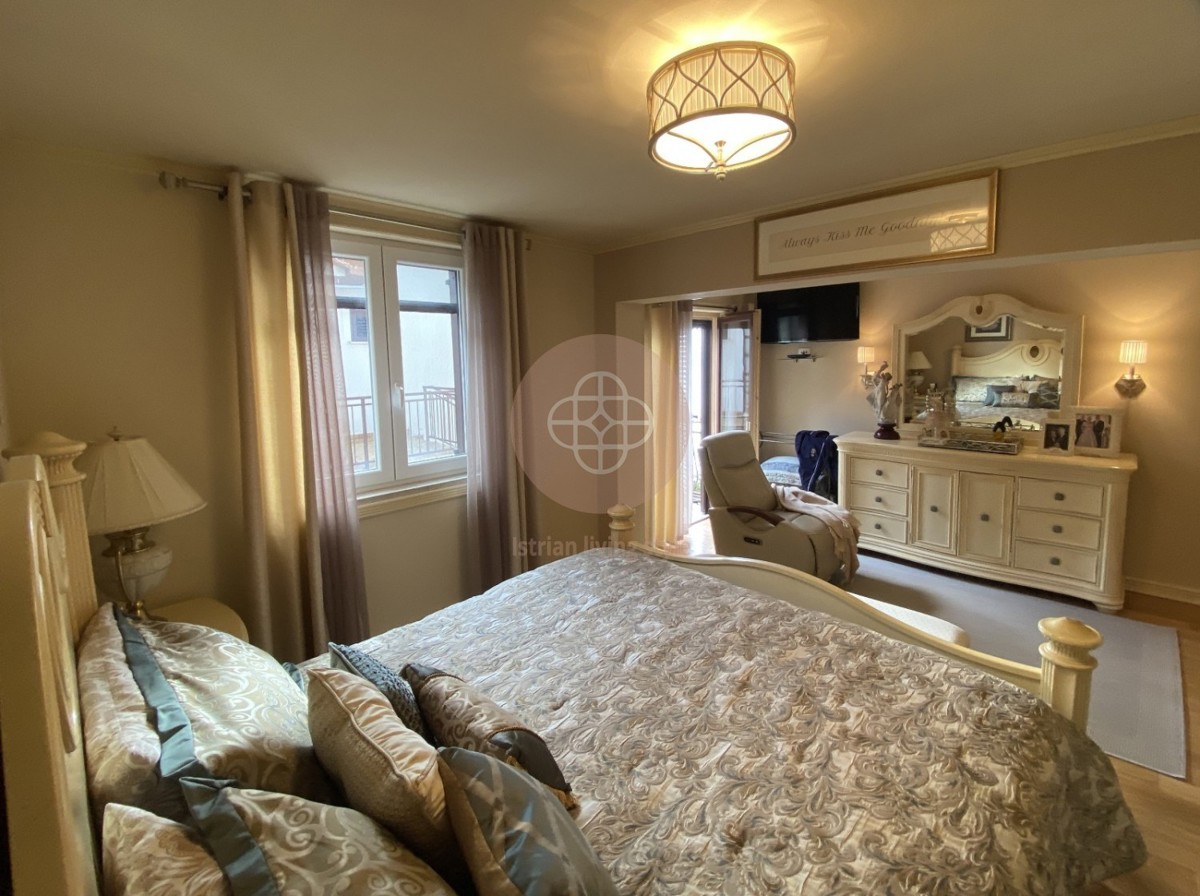 Fantastico condominio con vista mare sensazionale *a pochi passi dal mare*