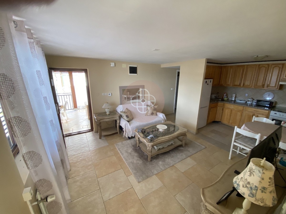 Fantastico condominio con vista mare sensazionale *a pochi passi dal mare*