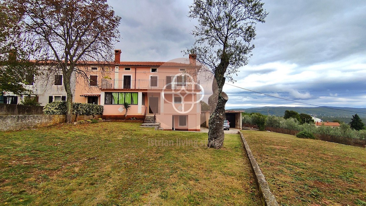 Casa a schiera con una vista unica sul mare!