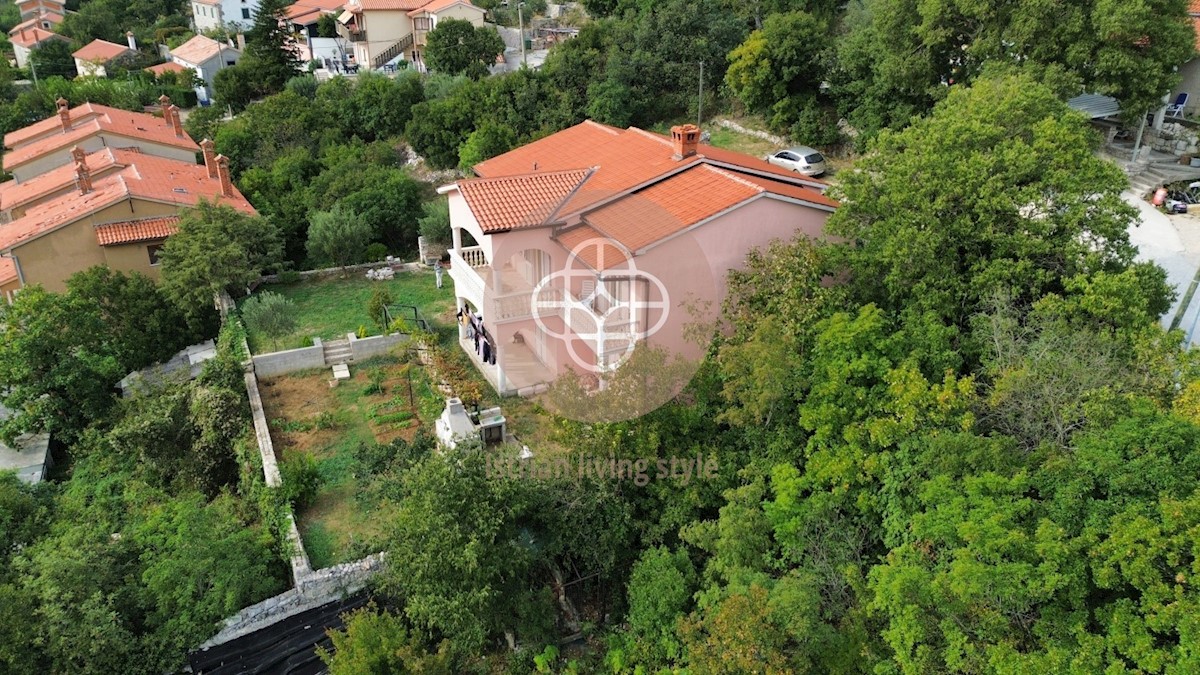 Casa sul mare in un piccolo villaggio di pescatori istriano!