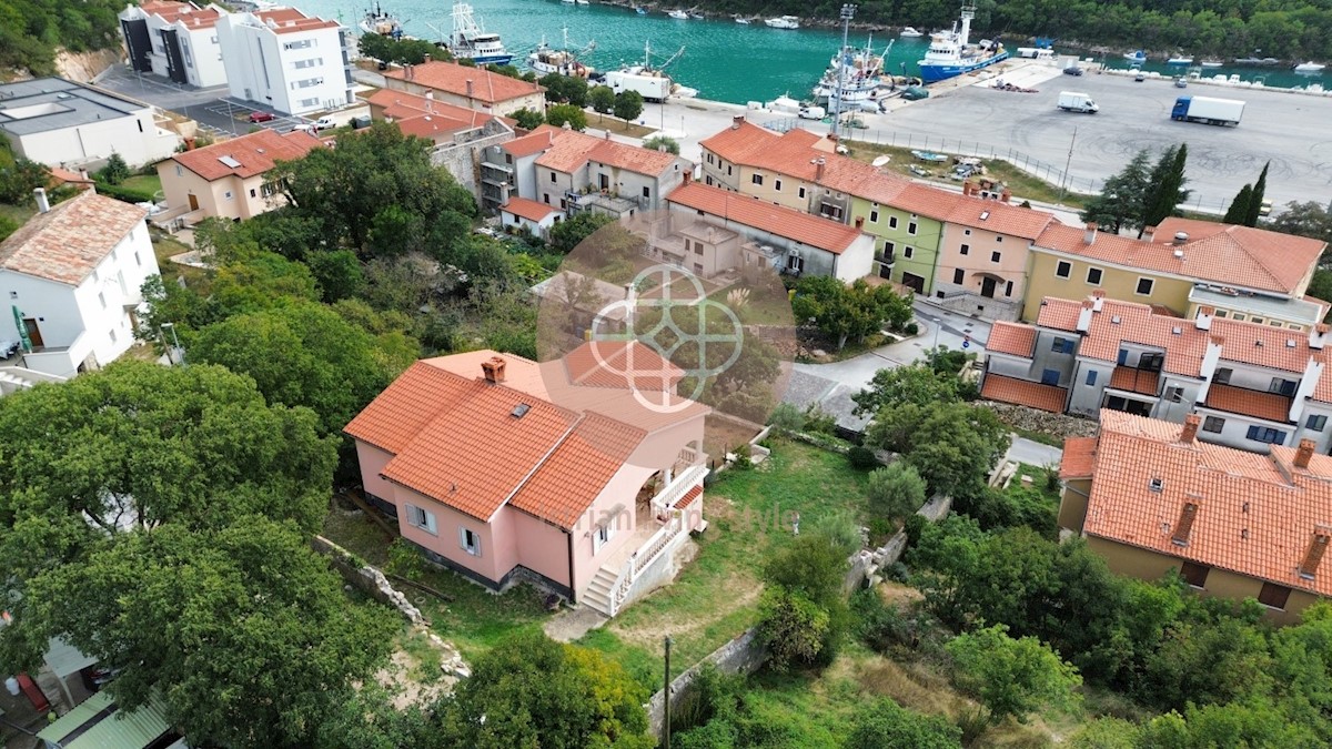 Casa sul mare in un piccolo villaggio di pescatori istriano!