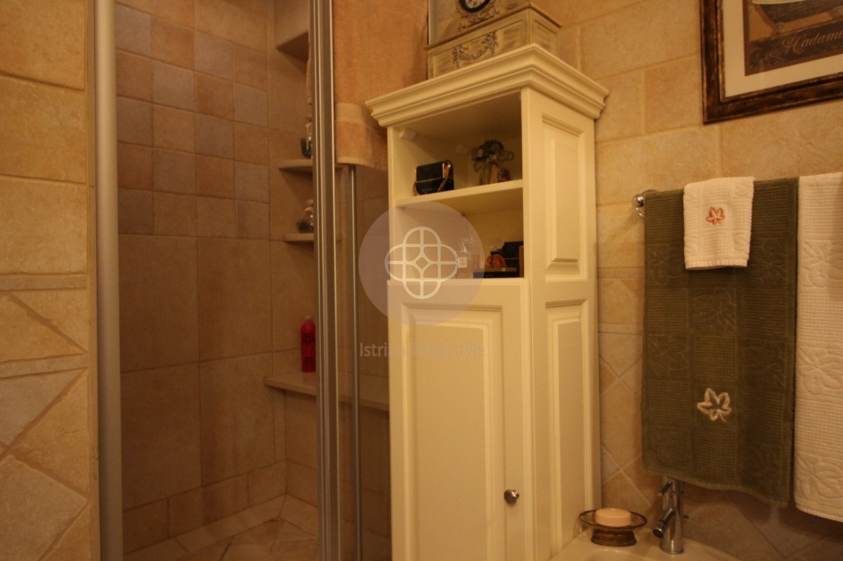 Appartamento di lusso con vista mare # Accesso indipendente, cortile privato + parcheggio! * ISTRIA, RABAC