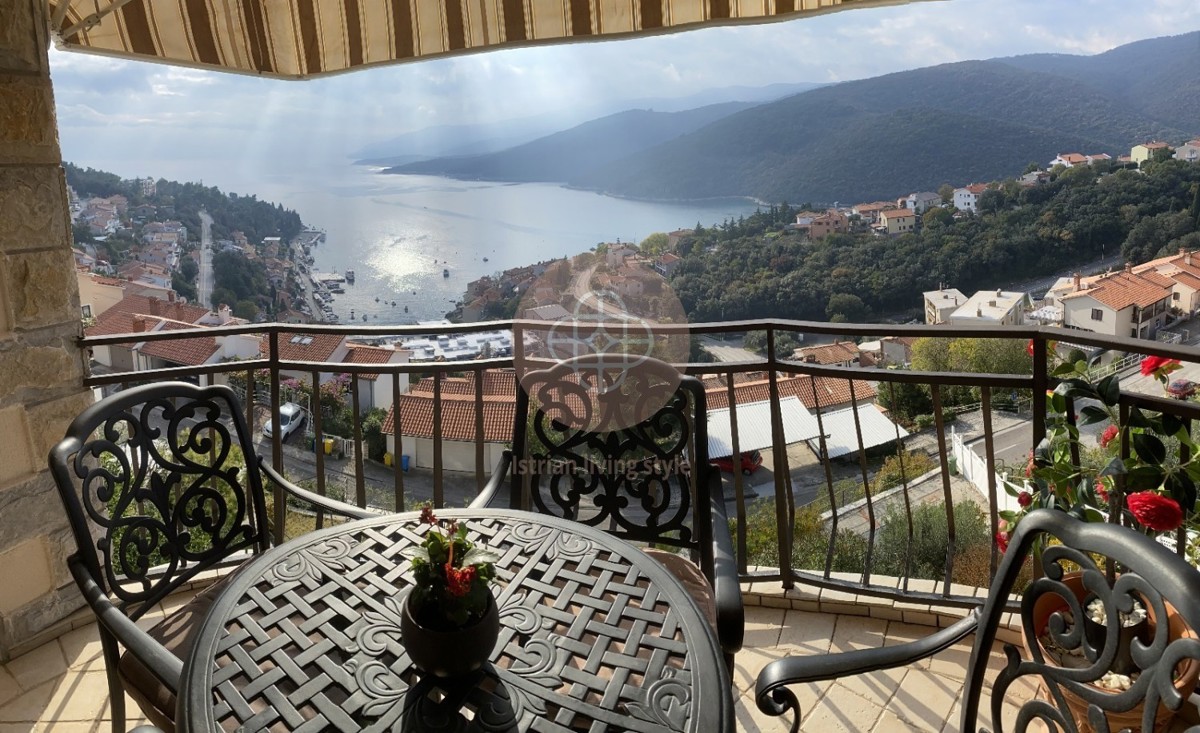 Appartamento di lusso con vista mare # Accesso indipendente, cortile privato + parcheggio! * ISTRIA, RABAC