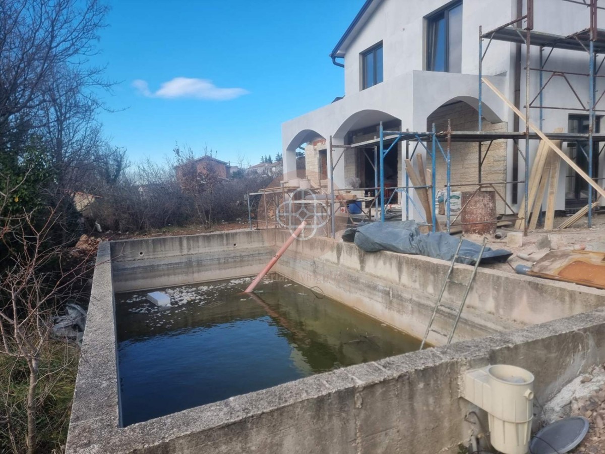 Tradizionale villa istriana con vista sul mare *IN COSTRUZIONE