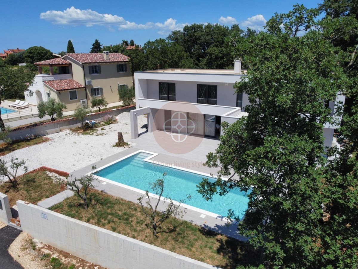 *Nuova costruzione* Villa elegante in posizione esposta alle porte di Pula