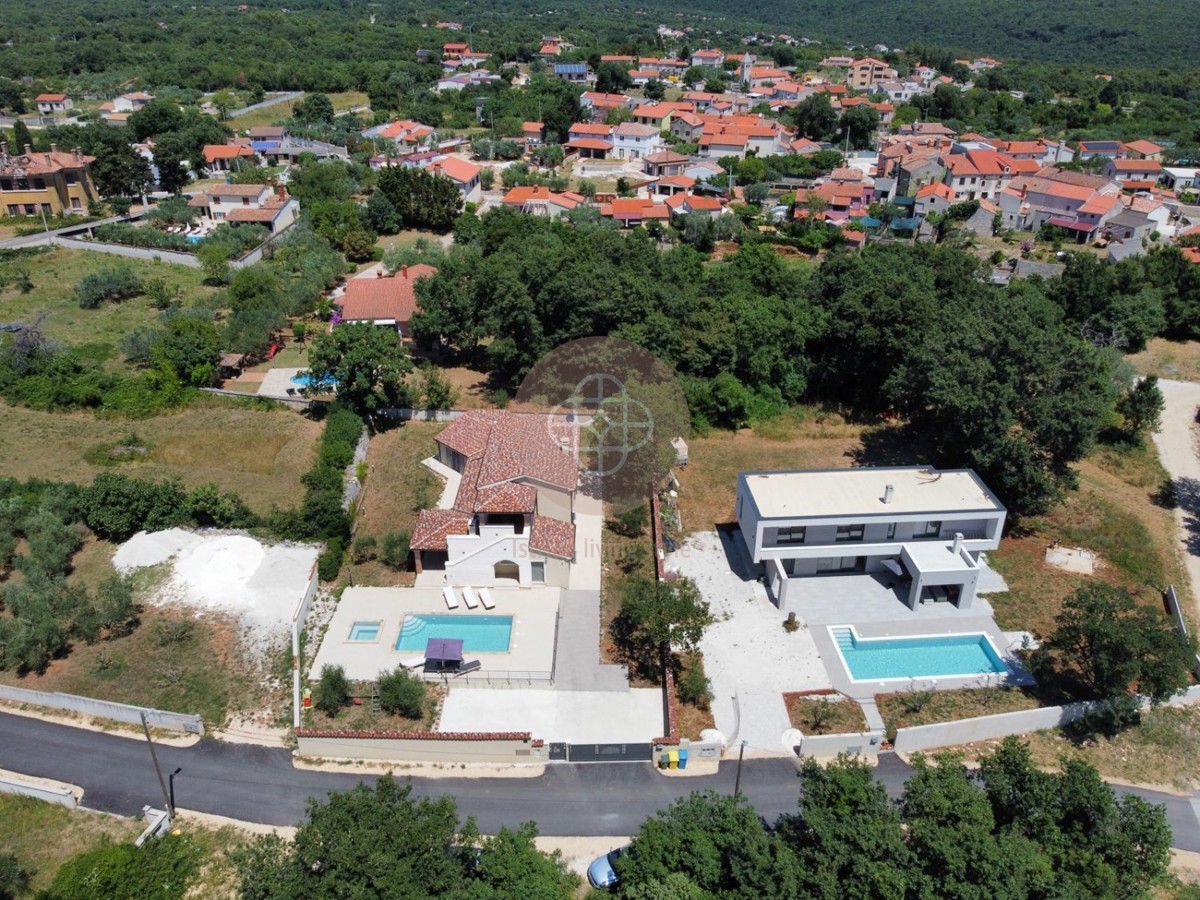 *Nuova costruzione* Villa elegante in posizione esposta alle porte di Pula