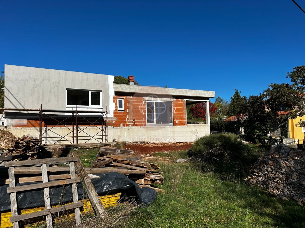 Elegante bungalow su un unico livello in fase di completamento – fine lavori prevista per 05/2026. OFFERTA TOP!