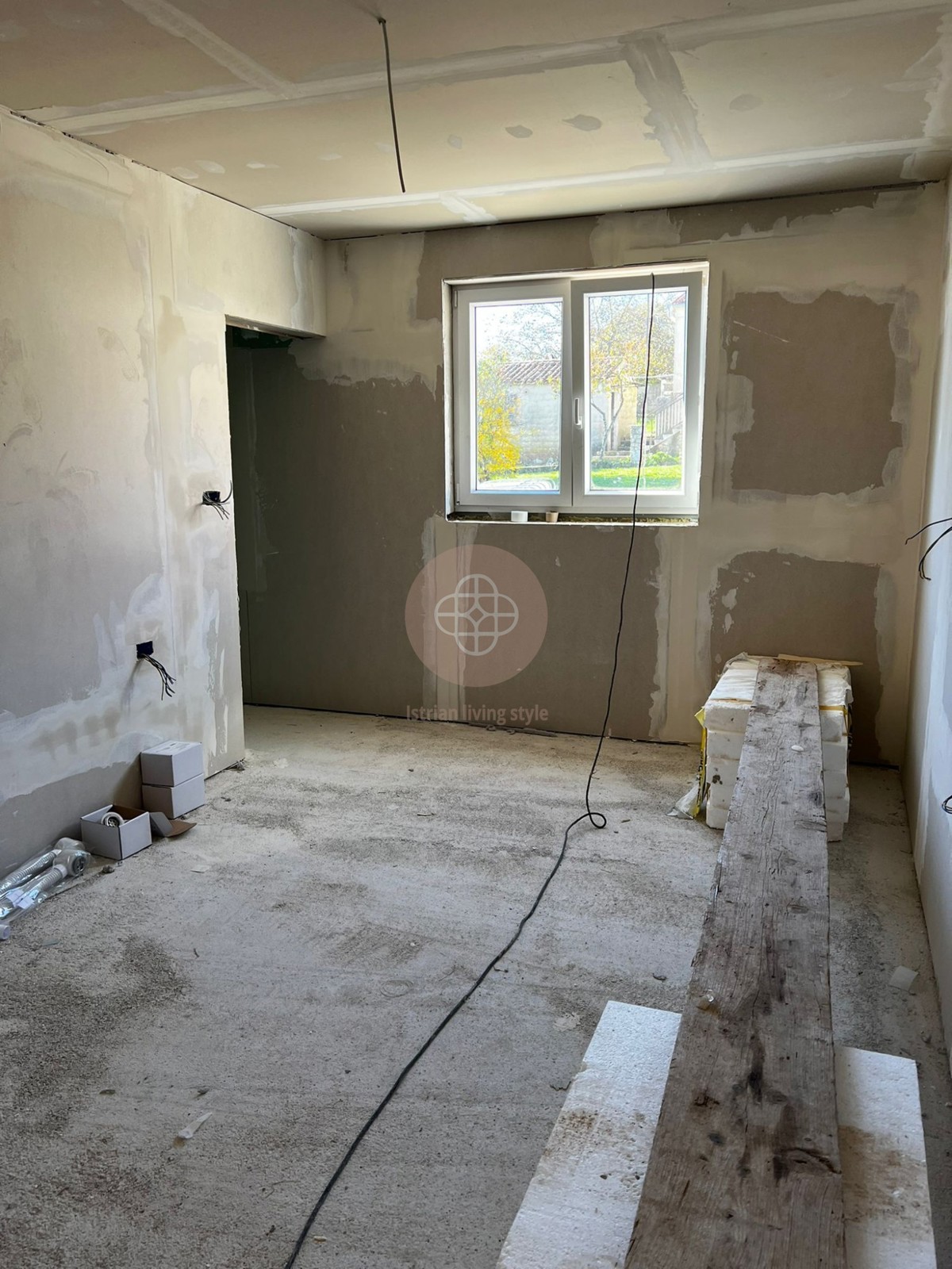 Elegante bungalow su un unico livello in fase di completamento – fine lavori prevista per 05/2026. OFFERTA TOP!