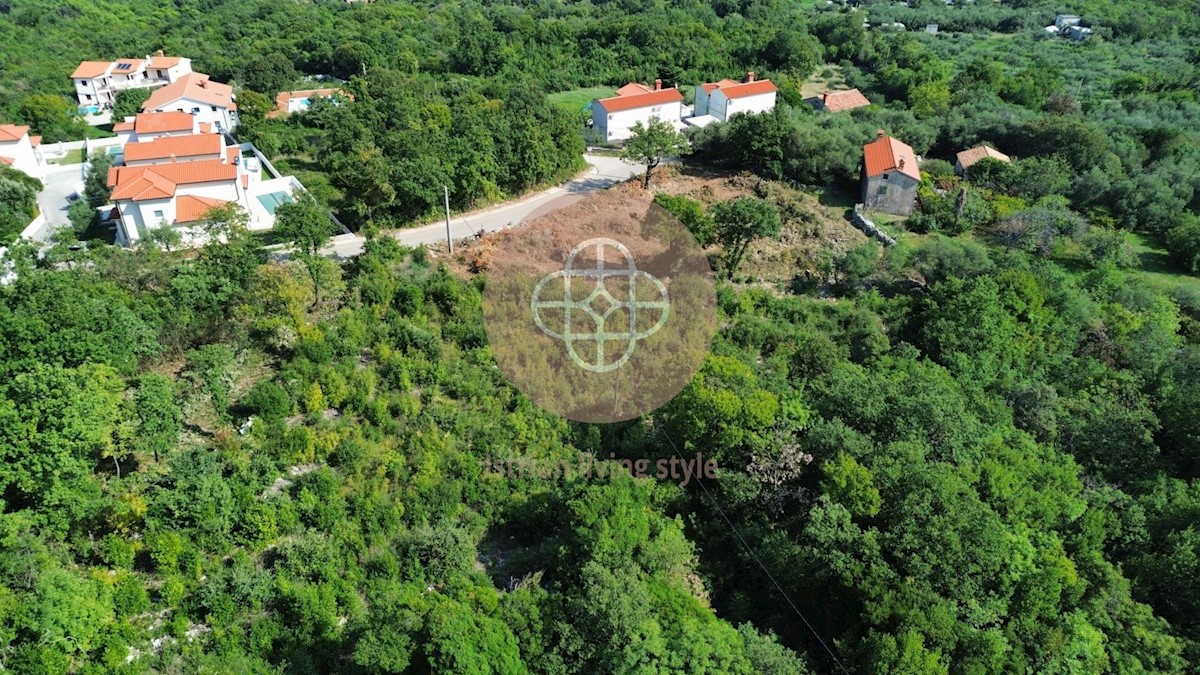 Eccellente proprietà sul mare in una posizione ricercata nell'Istria orientale