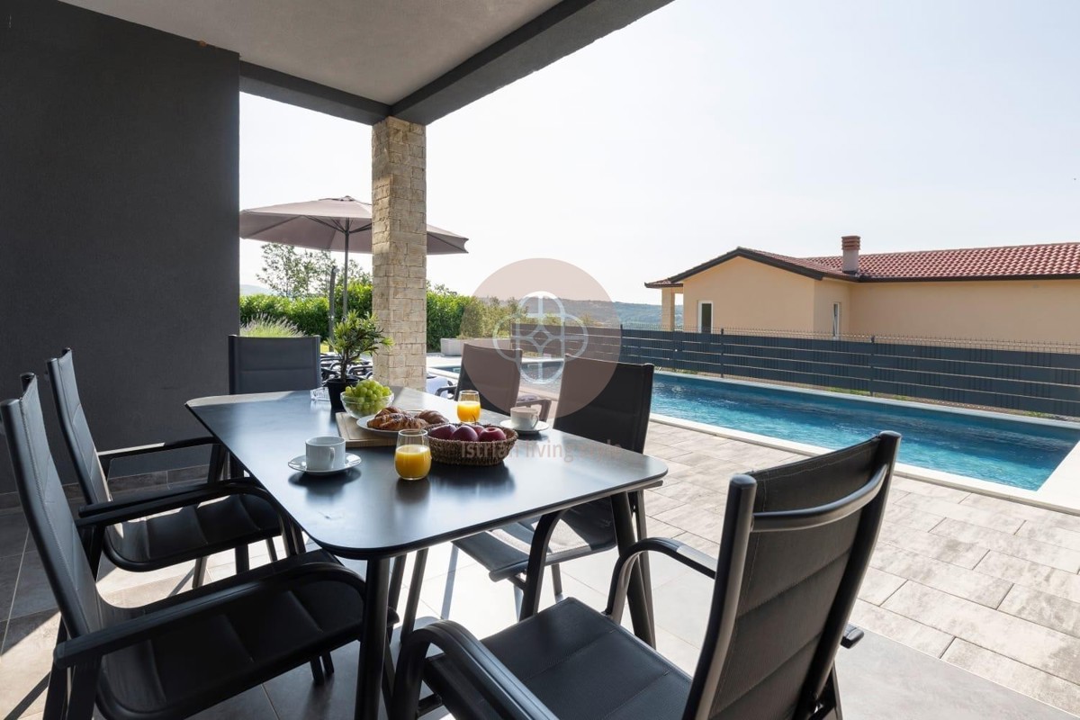 Vista da sogno sul RasaTal *Nuovo edificio con vista*.