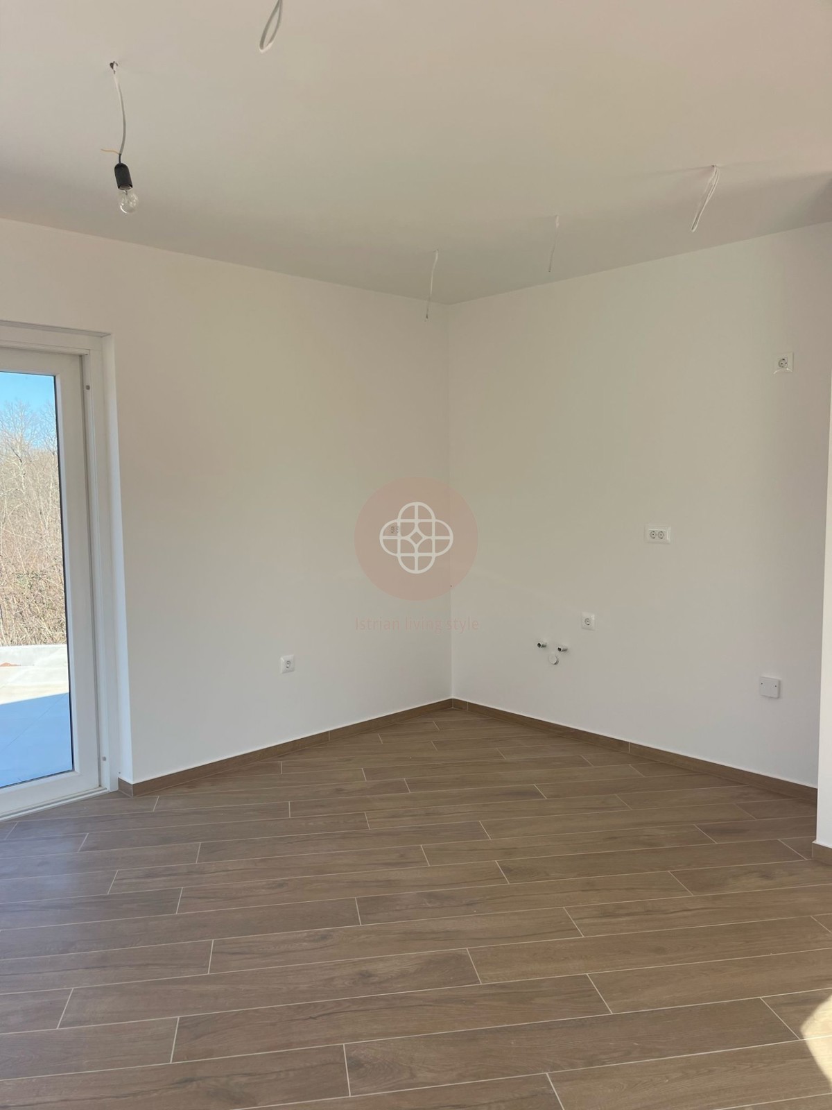 Elegante bungalow con piscina immerso nel verde per chi cerca pace e tranquillità