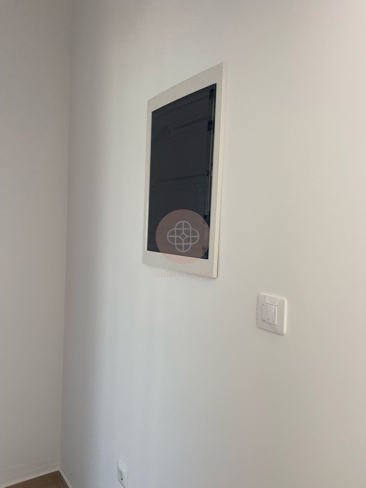 Elegante bungalow con piscina immerso nel verde per chi cerca pace e tranquillità