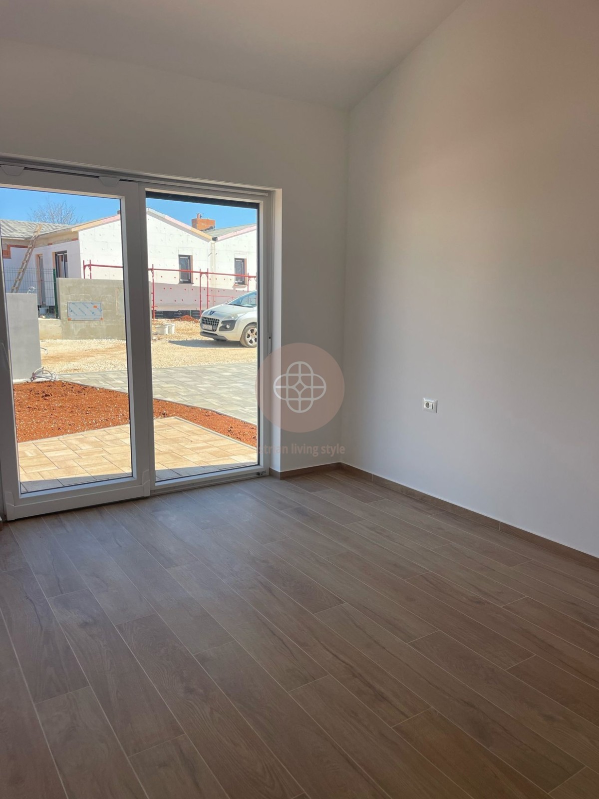 Elegante bungalow con piscina immerso nel verde per chi cerca pace e tranquillità