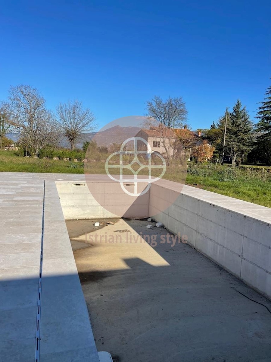 Casa da sogno con piscina in posizione esposta con vista Ucka