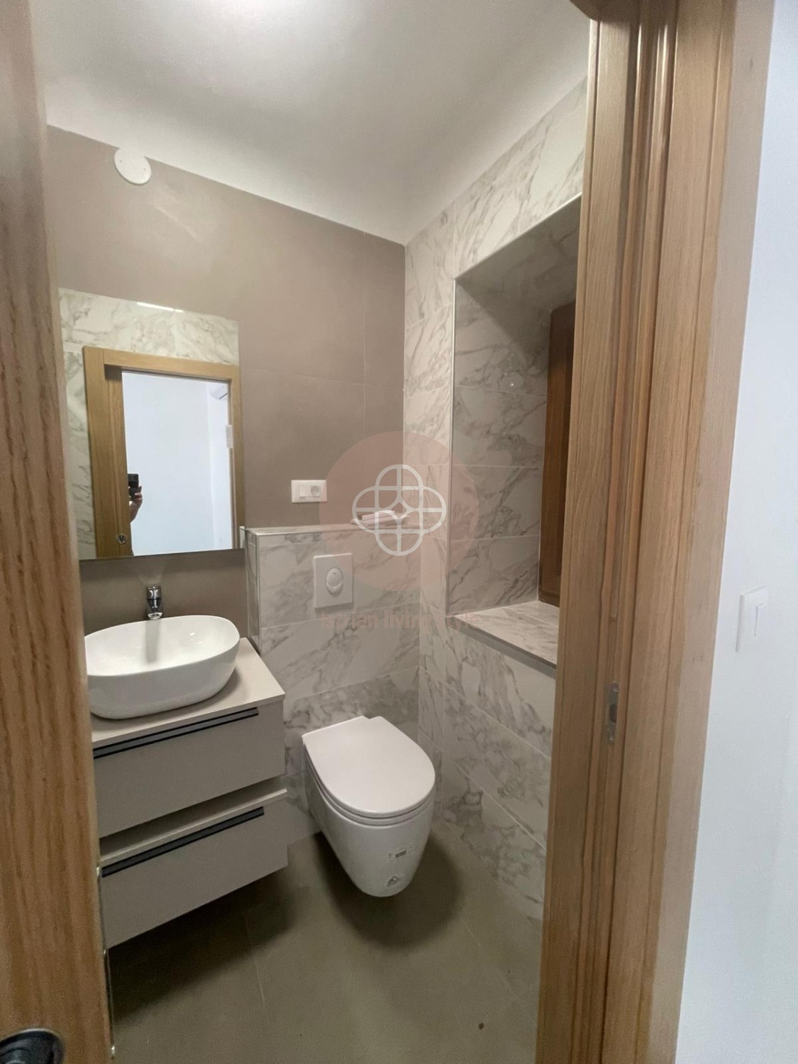 Fantastica proprietà con foresteria e vista lontana Vicino al mare