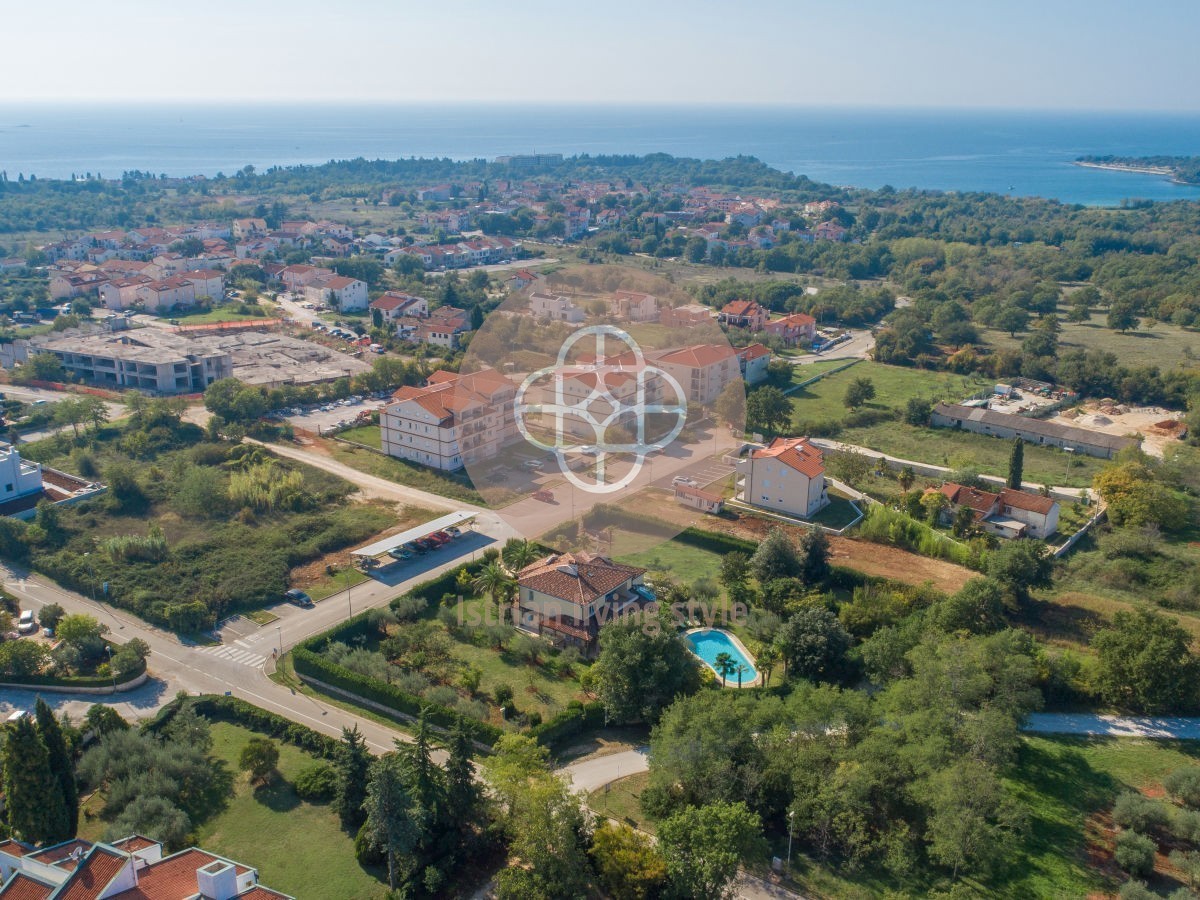 Bella villa con ampio cortile - 900 m dal mare