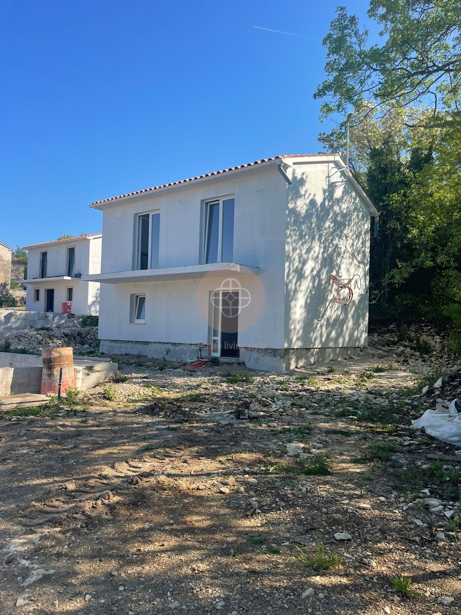 TOP casa in pietra ristrutturata con piscina e vista mare