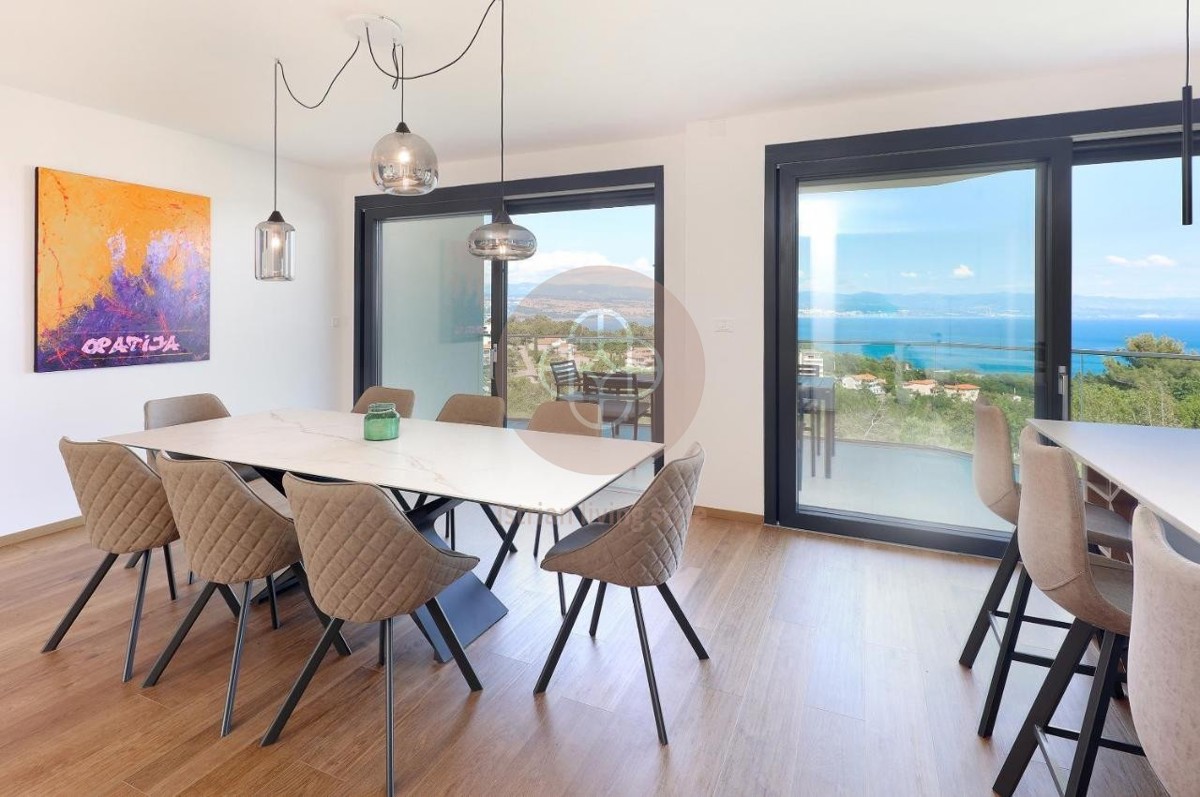 *Ika* il più raffinato attico con vista mare TOP *nuova costruzione*