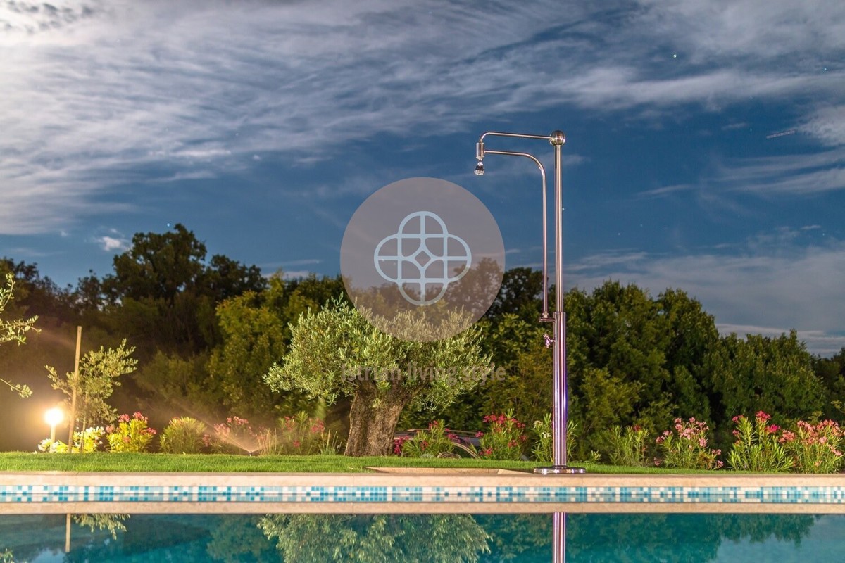 2 Casa bifamiliare, due unità distinte con piscina in campagna *FamilySpecial*
