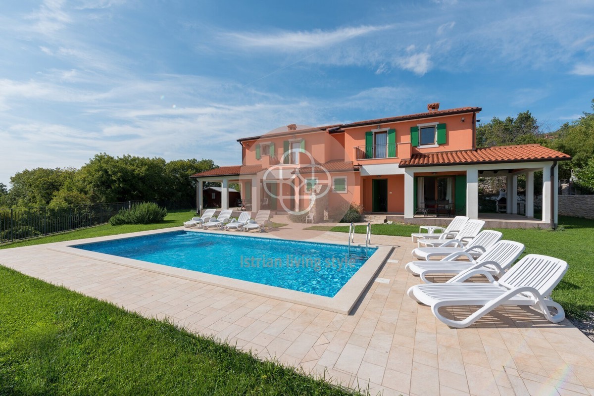 2 Casa bifamiliare, due unità distinte con piscina in campagna *FamilySpecial*