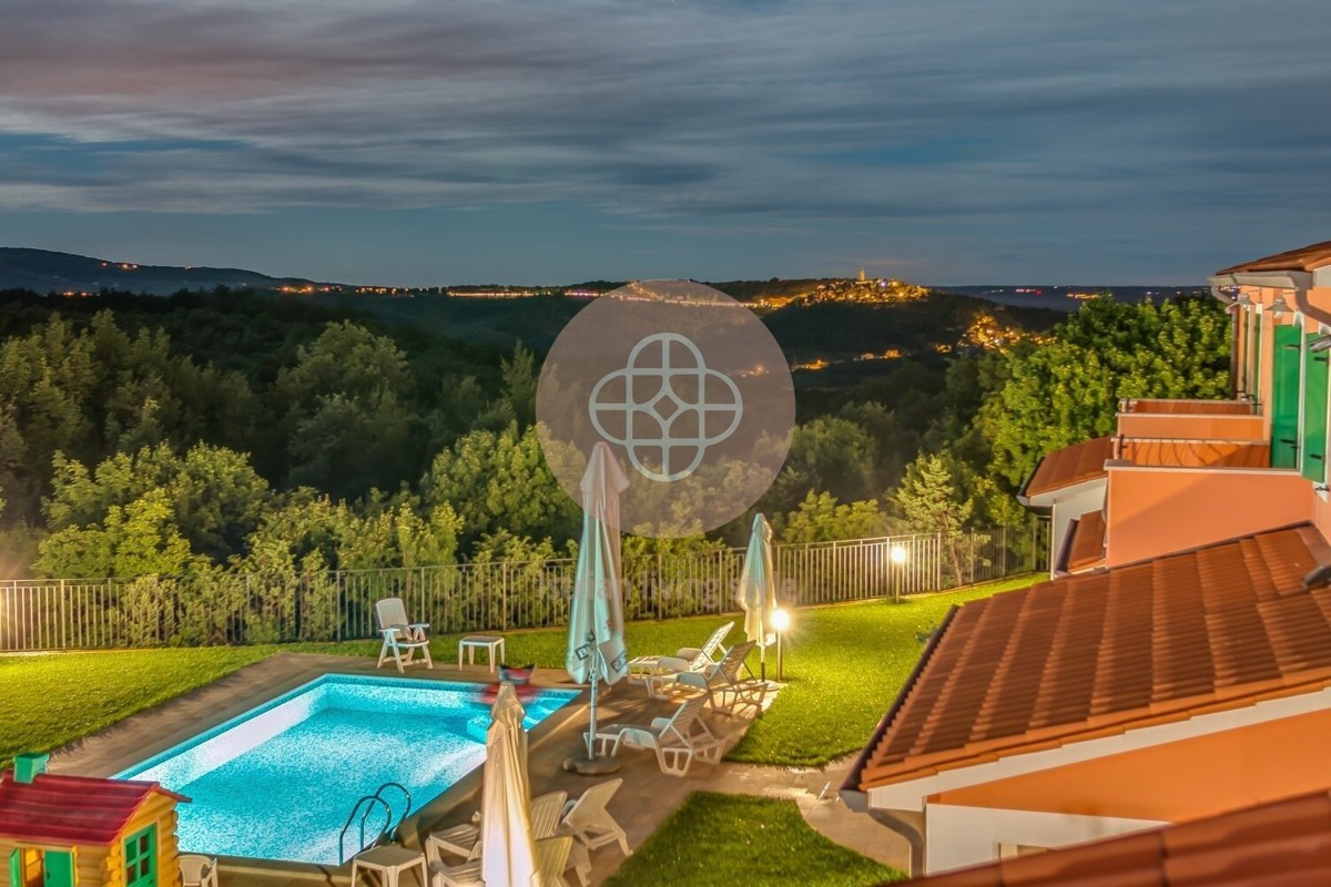 2 Casa bifamiliare, due unità distinte con piscina in campagna *FamilySpecial*