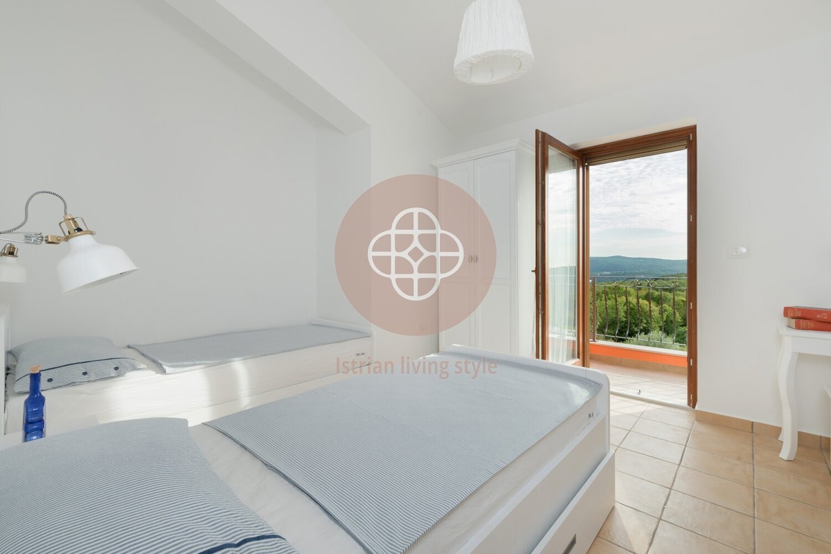 2 Casa bifamiliare, due unità distinte con piscina in campagna *FamilySpecial*