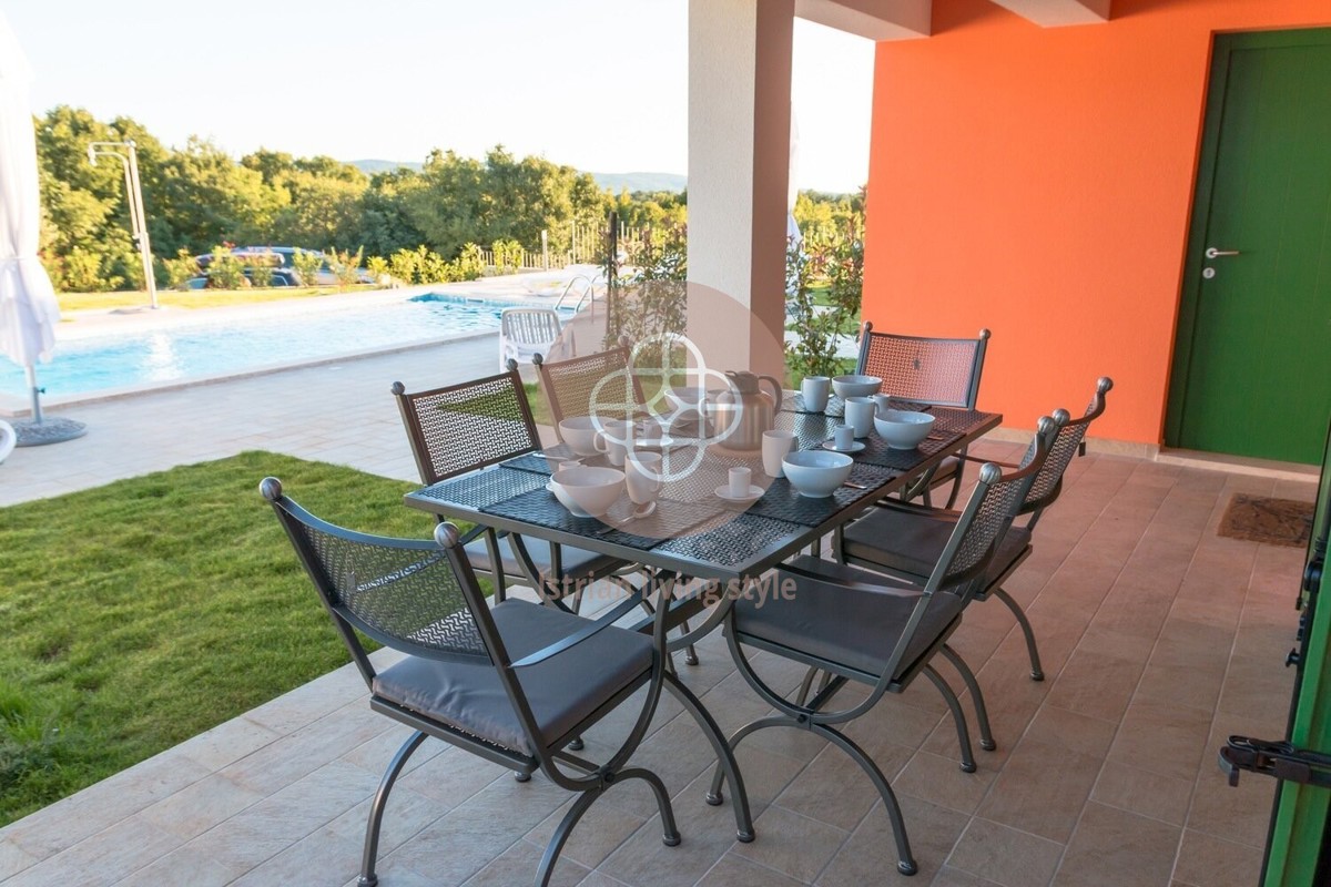 2 Casa bifamiliare, due unità distinte con piscina in campagna *FamilySpecial*