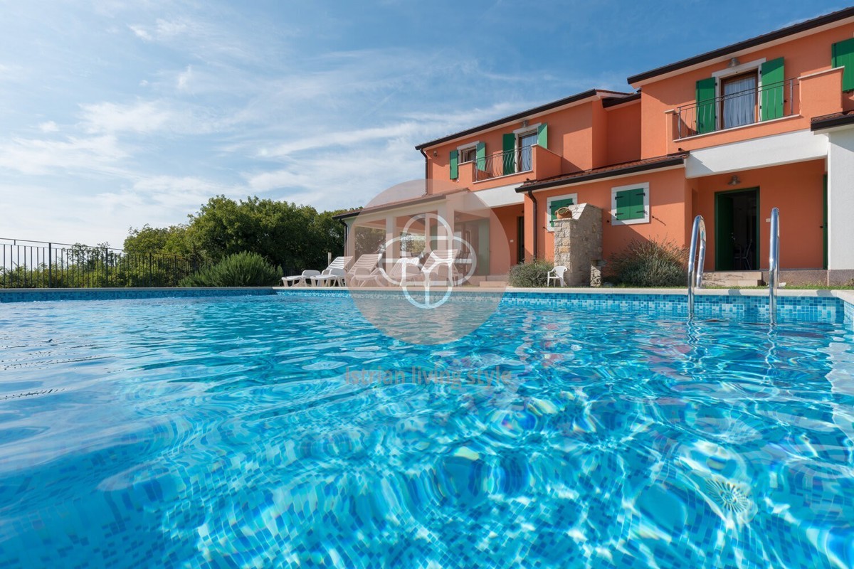 2 Casa bifamiliare, due unità distinte con piscina in campagna *FamilySpecial*