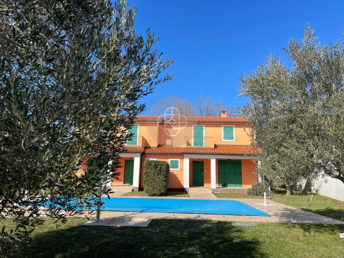 2 Casa bifamiliare, due unità distinte con piscina in campagna *FamilySpecial*