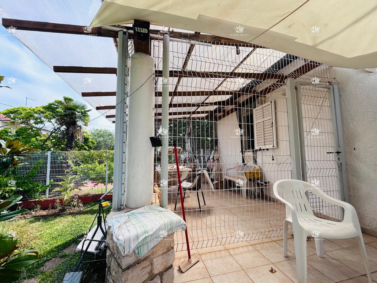 ISTRIA, UMAG-PUNTA: Casa di 193m², Giardino 488m², 150m dal Mare – Ottima Posizione per Vacanze e Investimenti!