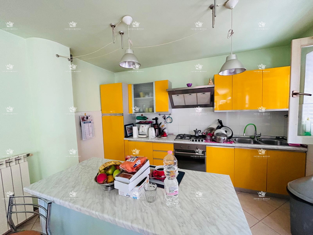 ISTRIA, UMAG-PUNTA: Casa di 193m², Giardino 488m², 150m dal Mare – Ottima Posizione per Vacanze e Investimenti!