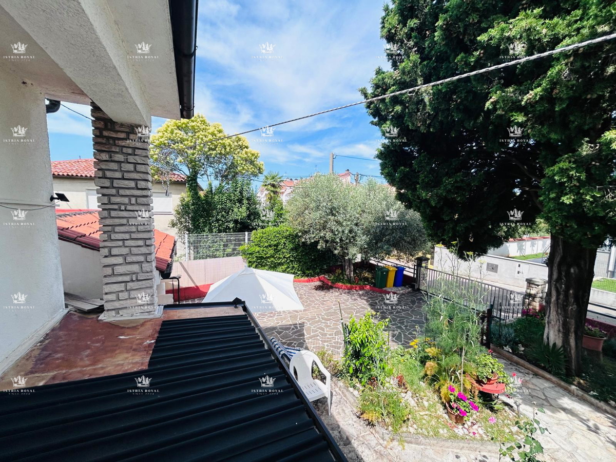 ISTRIA, UMAG-PUNTA: Casa di 193m², Giardino 488m², 150m dal Mare – Ottima Posizione per Vacanze e Investimenti!