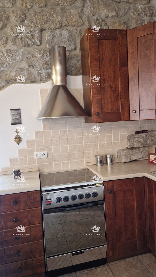 Opatija, Matulji, vendita – due piccoli appartamenti a Jušići, Matulji – 62 m² di superficie totale, vicinanza al mare.