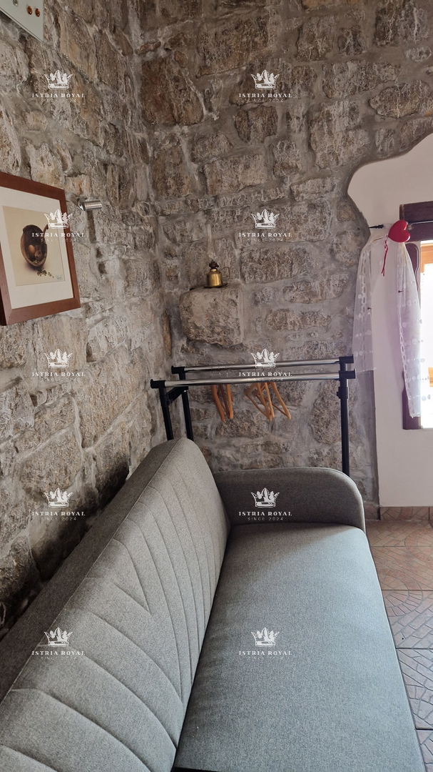 Opatija, Matulji, vendita – due piccoli appartamenti a Jušići, Matulji – 62 m² di superficie totale, vicinanza al mare.