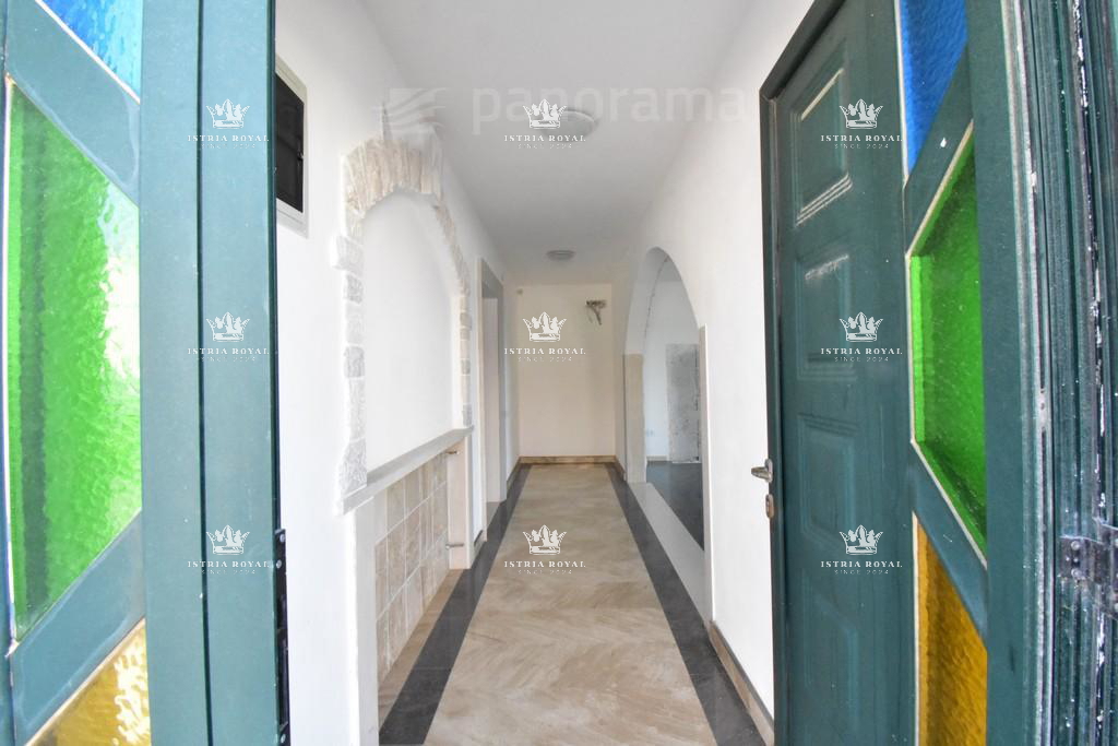 Villa di lusso in vendita a Medulin – 602 m², vista mare, prima fila sul mare, Istria.