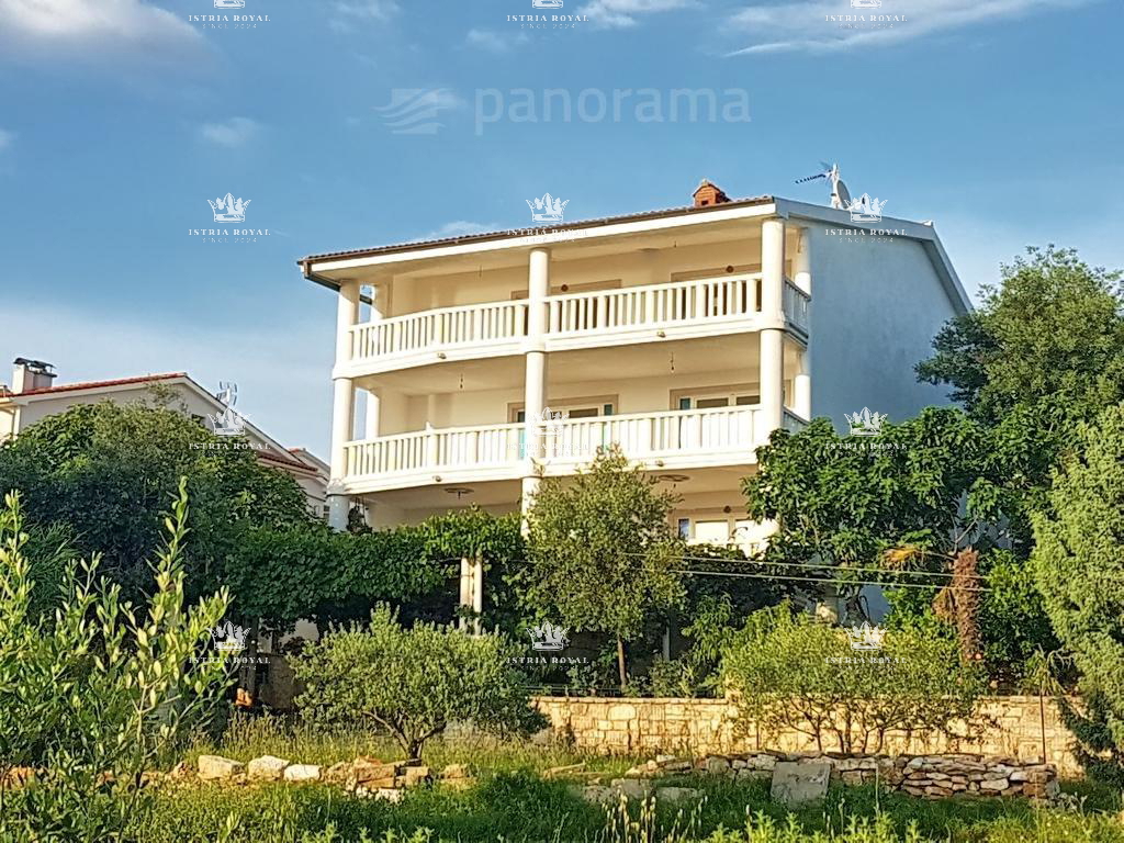 Villa di lusso in vendita a Medulin – 602 m², vista mare, prima fila sul mare, Istria.